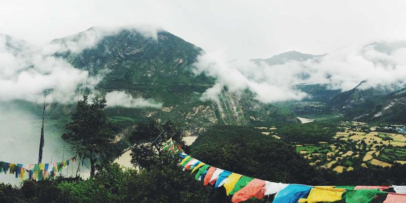 域名注册58：企业数字化基石与网络服务生态构建指南