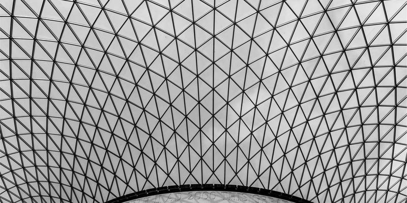 域名注册与商标保护的协同策略：如何通过网站托管与虚拟主机选择避免侵权风险