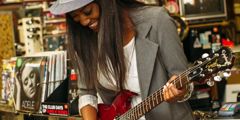 域名注册与网站迁移全攻略：如何平稳转移域名并最小化停机时间