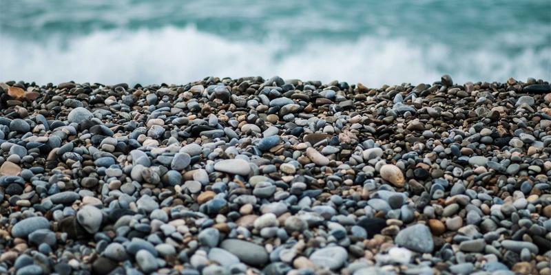 虚拟主机与服务器安全基石：PJBCN专家教你配置DNS防御劫持、污染与DDoS攻击